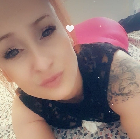 Meet your Posher, Cassandra - Picture 1 of 1